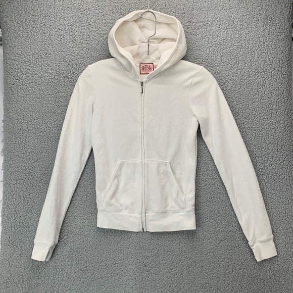 Juicy Couture Tops - 209 Juicy Couture 2000’ tracksuit white top Women’s size P